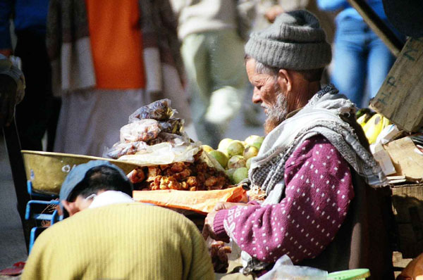 Nainital - veggie toque guy