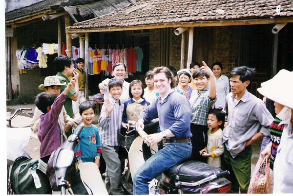 Hanoi - mbike crowd